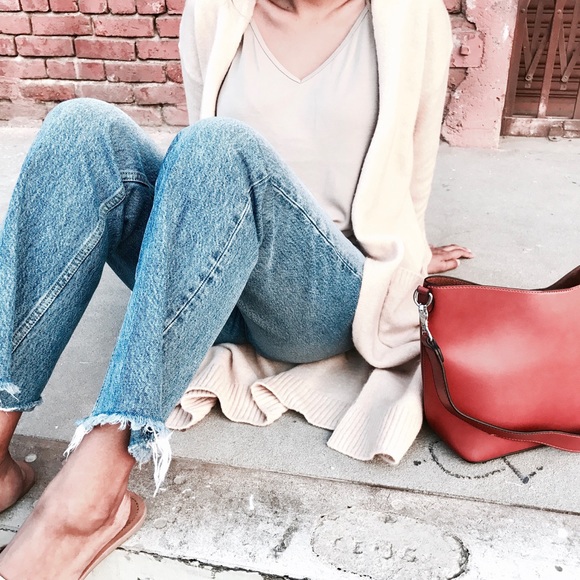 Simple Rust Crossbody Bucket Bag - Picture 3 of 5